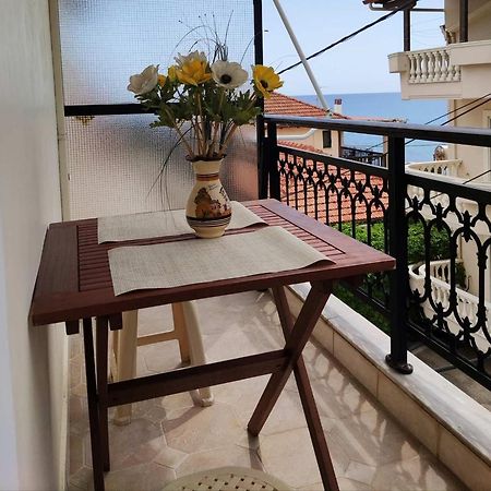 Διαμέρισμα Για Οικογένεια Με Θέα Την Θάλασσα Apartment Arkoudi Exterior photo